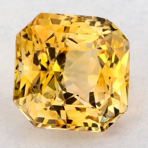 3.62 carat YELLOW Radiant Safyras (1)