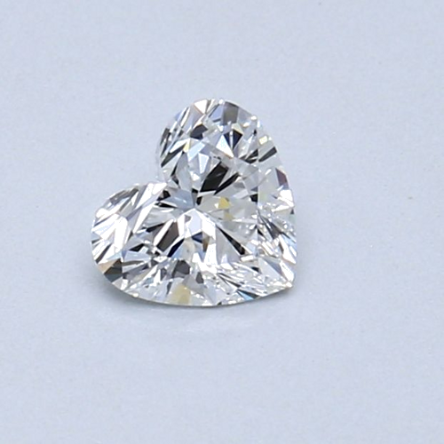 0.32 carat E-VS1 Natūralus Heart Deimantas (1)