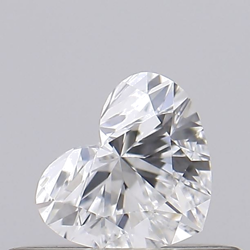 0.25 carat E-VVS2 Natūralus Heart Deimantas (1)