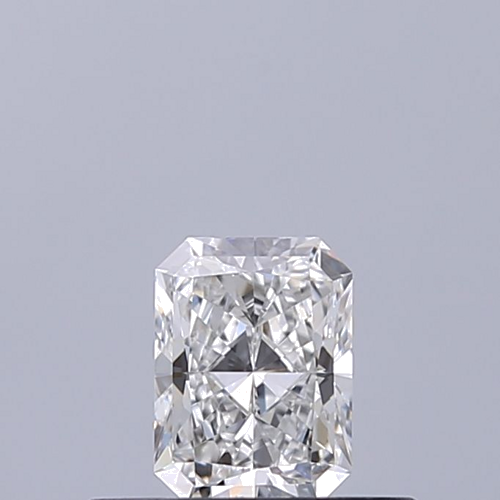0.32 carat E-VVS2 Natūralus Radiant Deimantas (1)