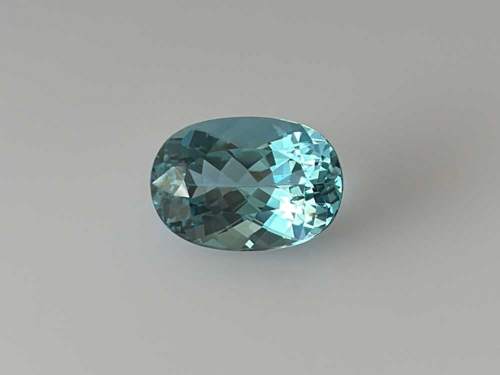 7.37 carat BLUE Oval Aquamarine (1)