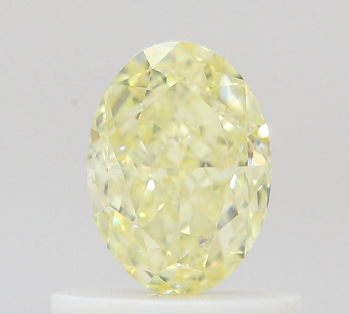 0.63 carat Fancy Light Yellow-VS2 Natūralus Oval Deimantas (1)