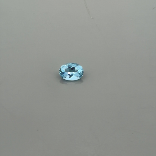 0.68 carat BLUE Oval Aquamarine (1)
