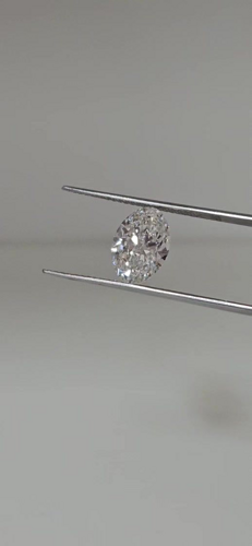 2.5 carat E-SI1 Natūralus Oval Deimantas (1)