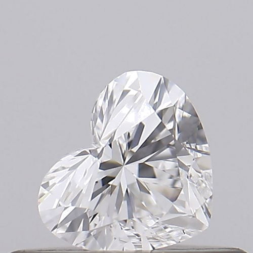 0.25 carat E-VVS2 Natūralus Heart Deimantas (1)