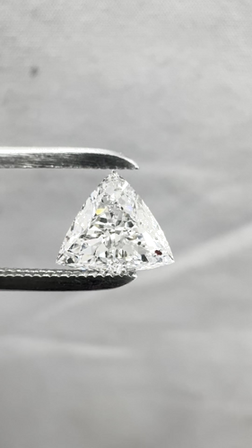 0.55 carat F-SI1 Natūralus Triangular Deimantas (1)