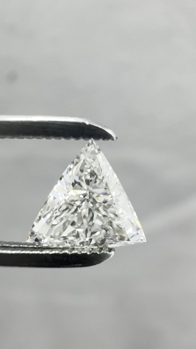 0.51 carat H-VS2 Natūralus Triangular Deimantas (1)