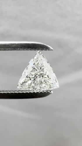0.5 carat H-SI1 Natūralus Triangular Deimantas (1)