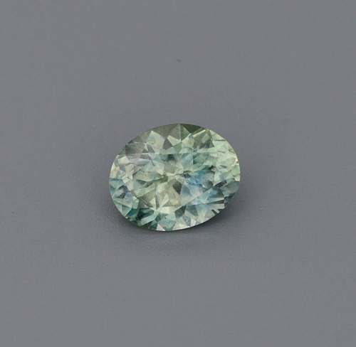 0.69 carat GREEN Oval Safyras (1)