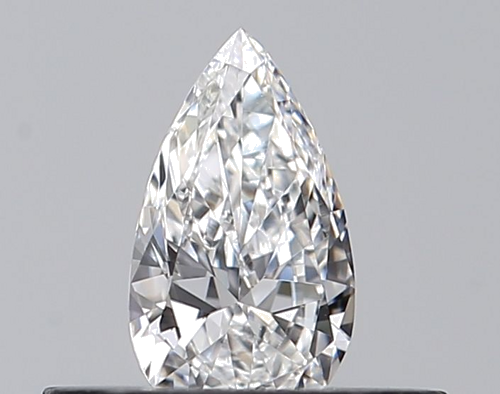 0.24 carat E-VVS2 Natūralus Pear Deimantas (1)