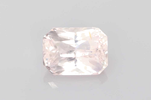 8.05 carat ORANGE Emerald Safyras (1)