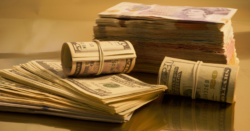 įvairių šalių valiuta